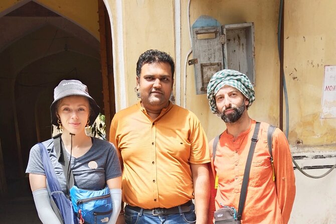 2-Day Private Jaipur City Sightseeing Tour with Six Place - Day two: Hawa Mahal, Jantar Mantar, and City Palace