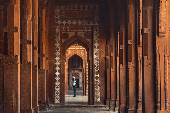 2-Day Private Tour to The Taj Mahal and Agra from Jaipur - Seeing the Taj Mahal at 6 a.m.
