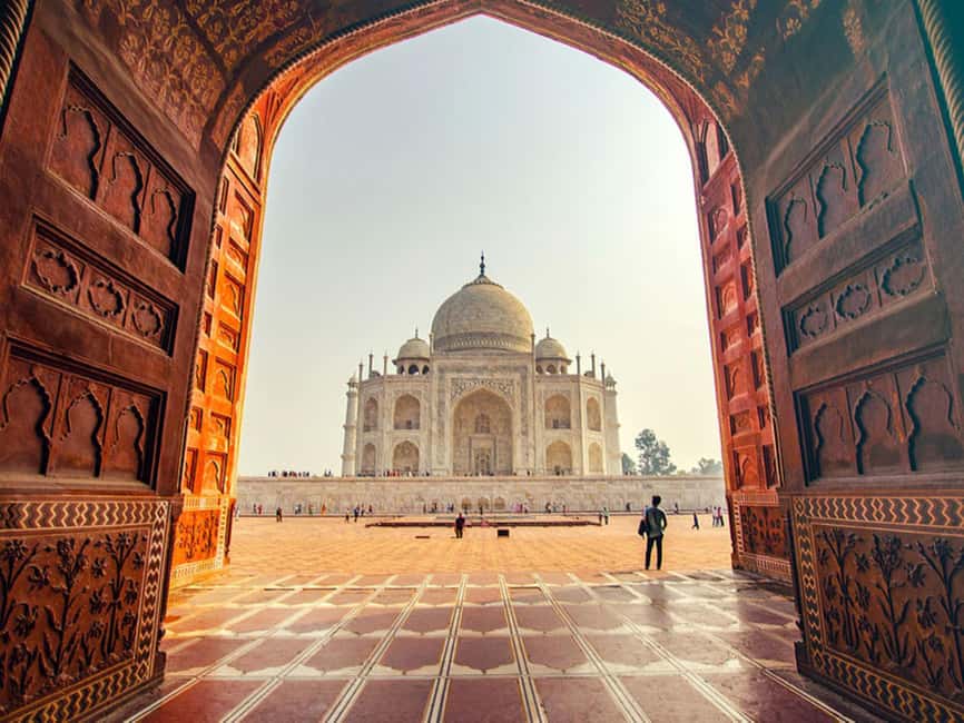 3-Day Golden Triangle Trip from Delhi with Luxury Hotels - Delhi begins with Mughal power and modern India