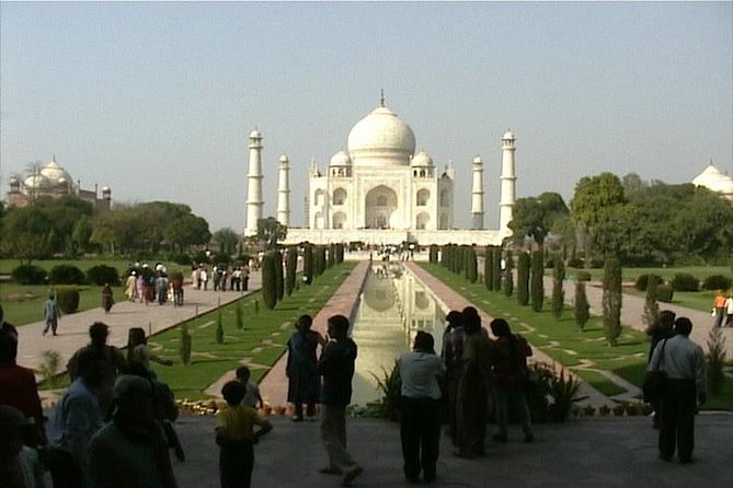 3-Day Ranthambhore Tiger Safari Tour from Jaipur to Agra ending in Delhi - Agra Fort and the final shopping stop