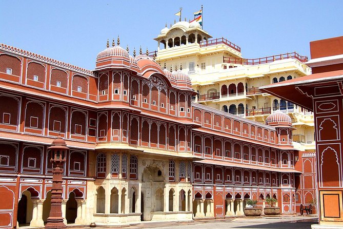 3 Days: Private Guided Tour Of Jaipur & Agra With Drop At Delhi - Jantar Mantar And The Hawa Mahal View