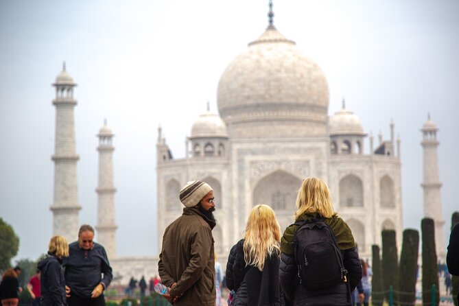 3-Hour Unimaginable Beauty of Taj Private Guided Tour - Seeing the Taj Mahal as an imperial project