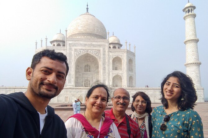 3-Hour Unimaginable Beauty of Taj Private Guided Tour - The Taj Mahal beyond the love story