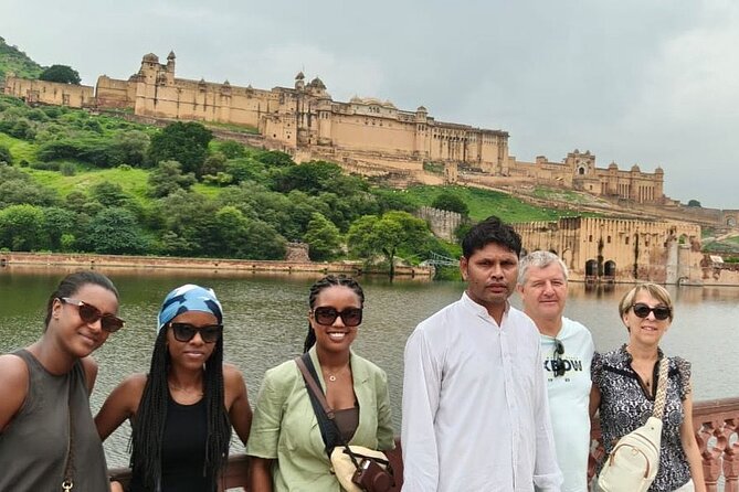 7 Days Private Luxury Heritage Rajasthan Tour from Jaipur - Day 2: Jaipur’s forts, science, palaces, and pink sandstone