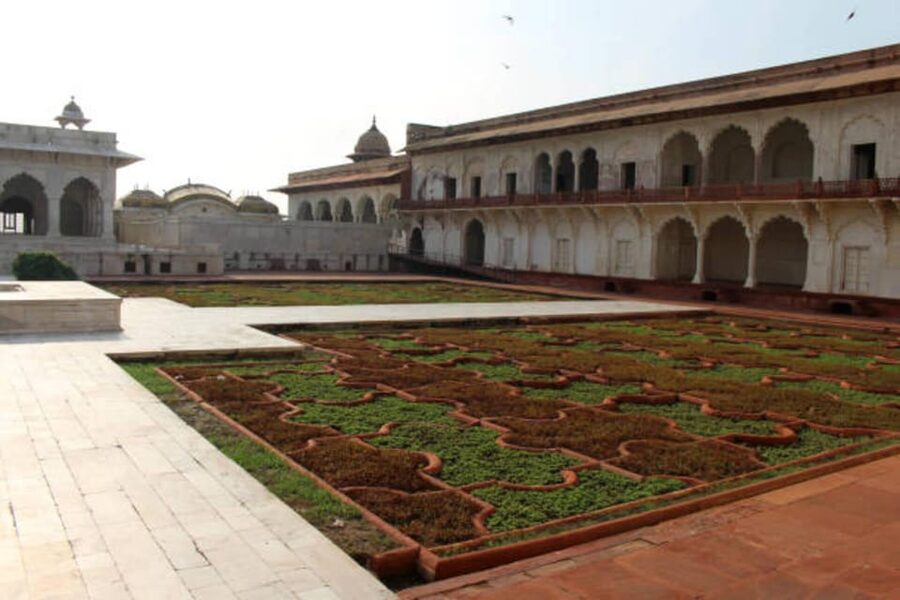 Agra fort, Baby Taj & Mehtab Bagh Express Ticket With Option - Price, inclusions, and who gets the best value