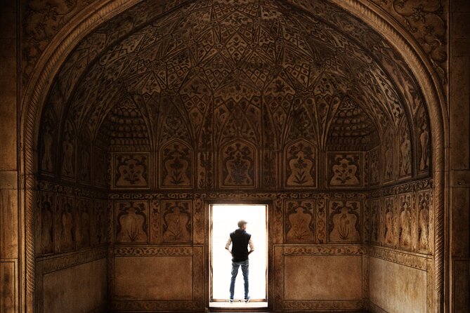 Agra Full-day Tour Taj Mahal, Agra Fort & Secret Walking Tour with Private Car - Why this private Agra tour makes sense