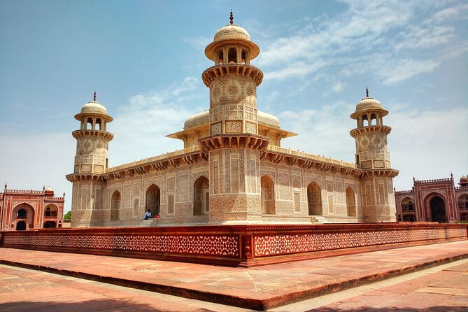 Agra Full-day Tour Taj Mahal, Agra Fort & Secret Walking Tour with Private Car - Who should book this experience