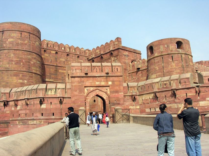 Agra: Guided Tour of Taj Mahal, Agra Fort and Fatehpur Sikri - The shopping stops need a firm plan