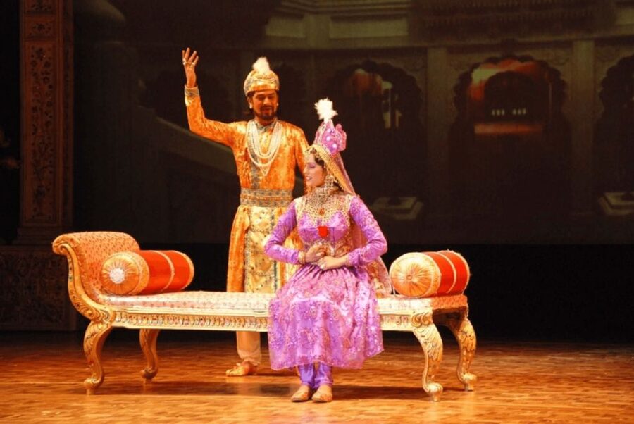 Agra: Mohabbat the Taj show tickets and agra transfers - How the audio interpretation changes the experience