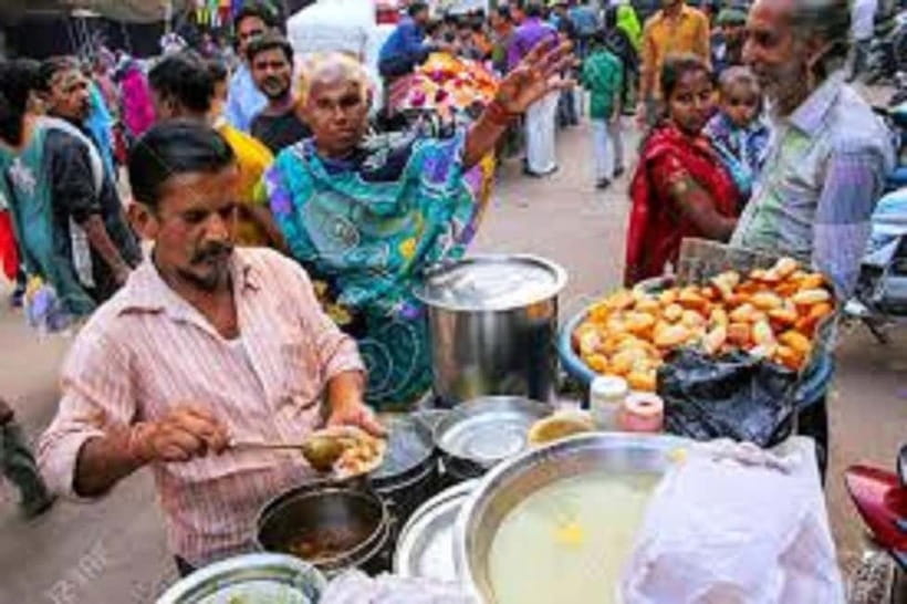 Agra : Old Bazar & Kinari Bazar Heritage Walking Tour. - One hour through Kinari Bazar