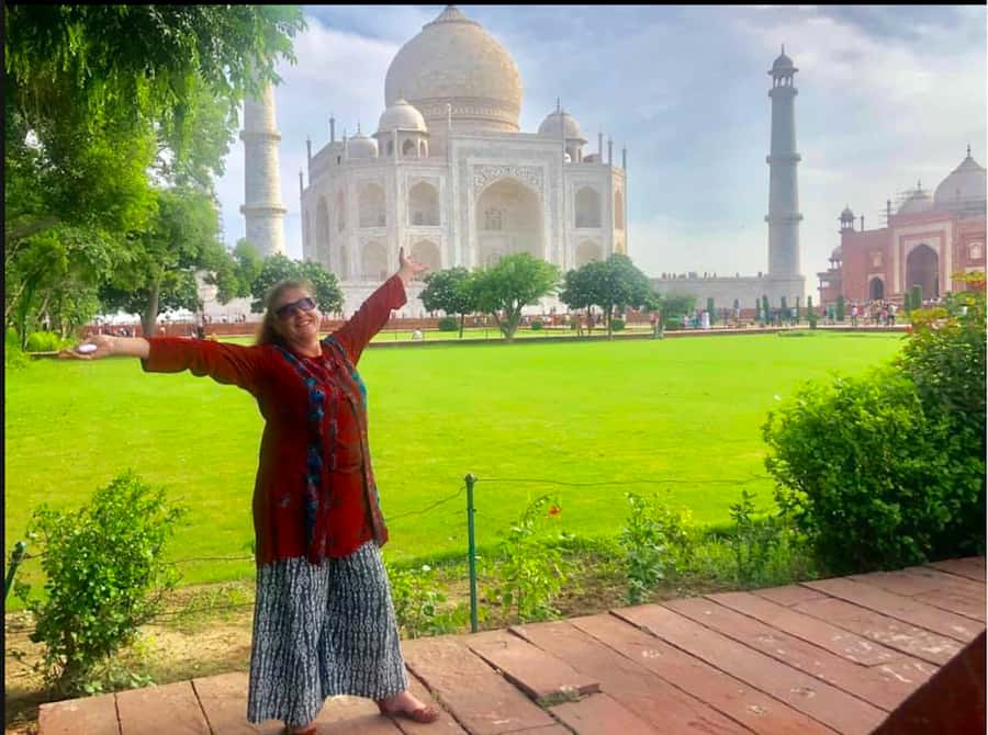 Agra: Premier Tour of Taj Mahal & Agra Fort All Inclusive - Timing, walking, and what to bring