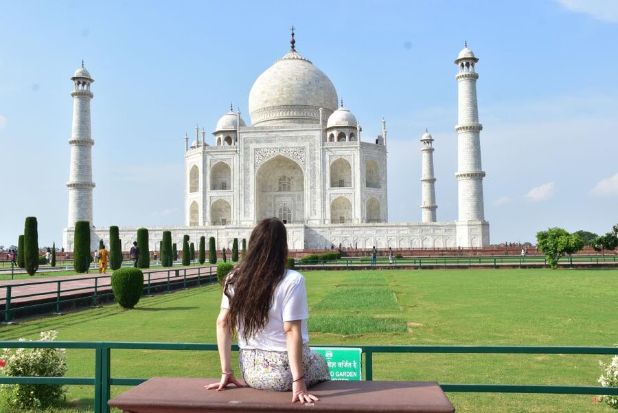 Agra: Private Taj Mahal and Agra Day Tour with Transfer - How much time do you really need?