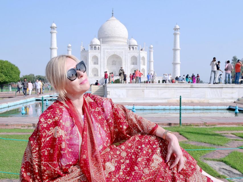 Agra: Private Taj Mahal and Agra Fort Tour with Hotel Pickup - Mughlai lunch and local flavors