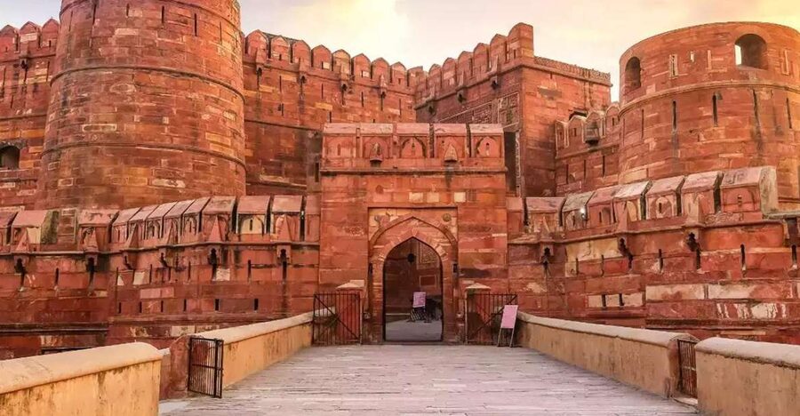 Agra: Private Tour Guide in Agra full-day - Why the Private Guide Format Helps