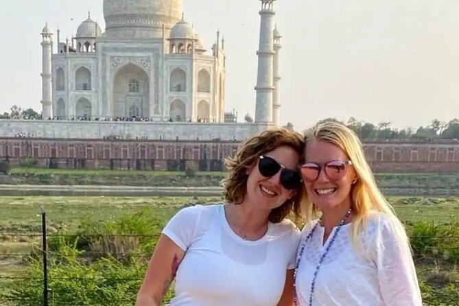 Agra Private Tour - Taj Mahal & Beyond - Agra Fort puts the Taj in context
