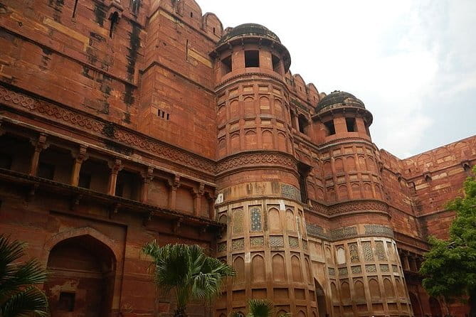 Agra Sightseeing Tour All Inclusive - Agra Fort adds the Mughal power story
