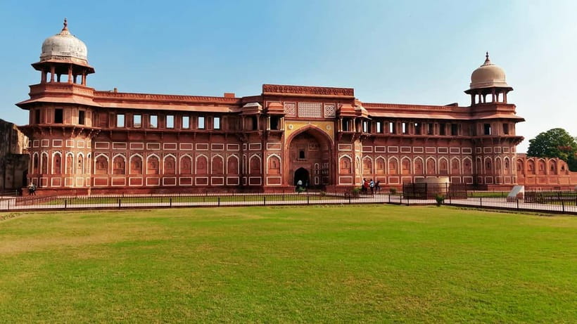 Agra: Skip-the-Line Private Tour of Taj Mahal & Agra Fort - Final call: excellent for a short Agra visit