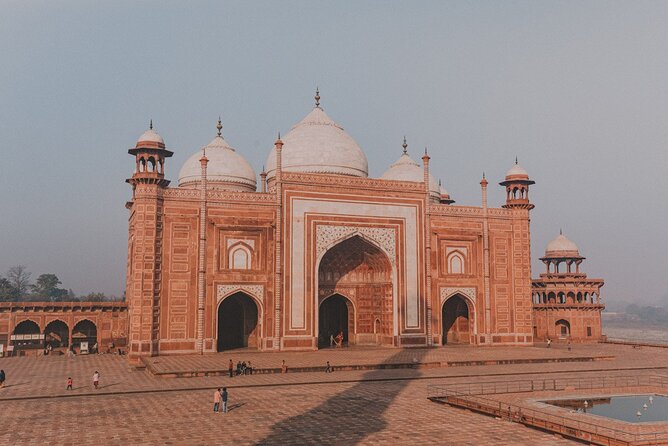 Agra: Skip The Line Sunrise Taj Mahal Private Guided Day Trip - Booking details worth checking before you go