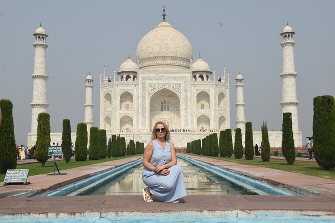 Agra: Skip the Line Taj Mahal and Agra Fort Private Day Tour - What the guide adds