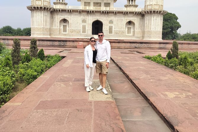 Agra: Skip the Line Taj Mahal and Agra Fort Private Day Tour - Timing, comfort, and small practical points