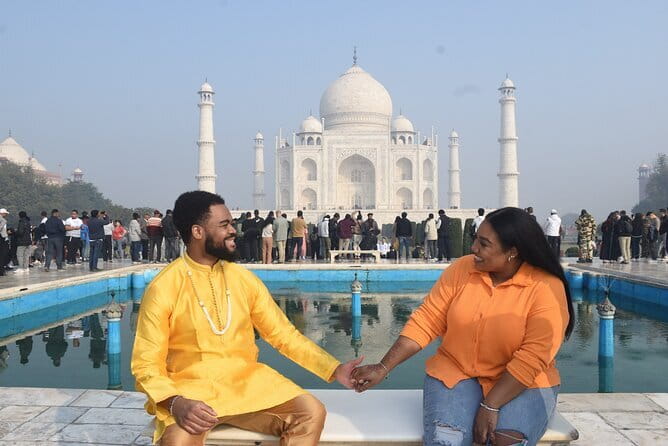 Agra: Skip-the-Line Taj Mahal and Agra Fort Tour - All Inclusive - Starting with pickup in Agra