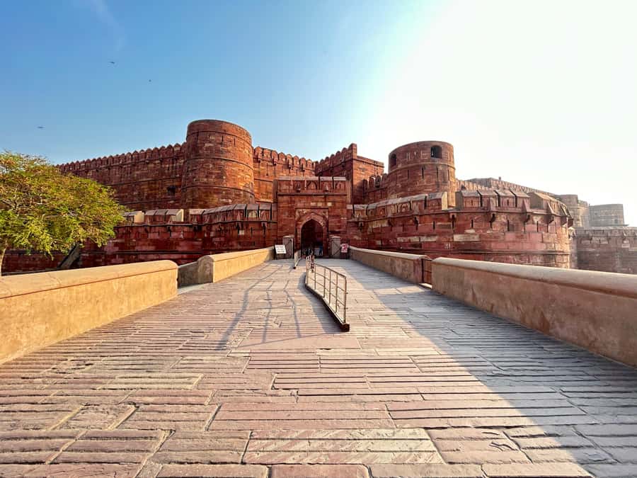 Agra : Skip the line tour for Taj Mahal, Agra fort - The schedule needs a careful check