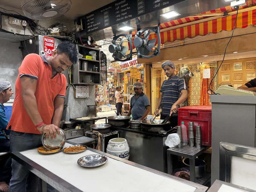 Agra: Street Food Tour with Spice Market on Tuk-Tuk Ride - The spice market by rickshaw