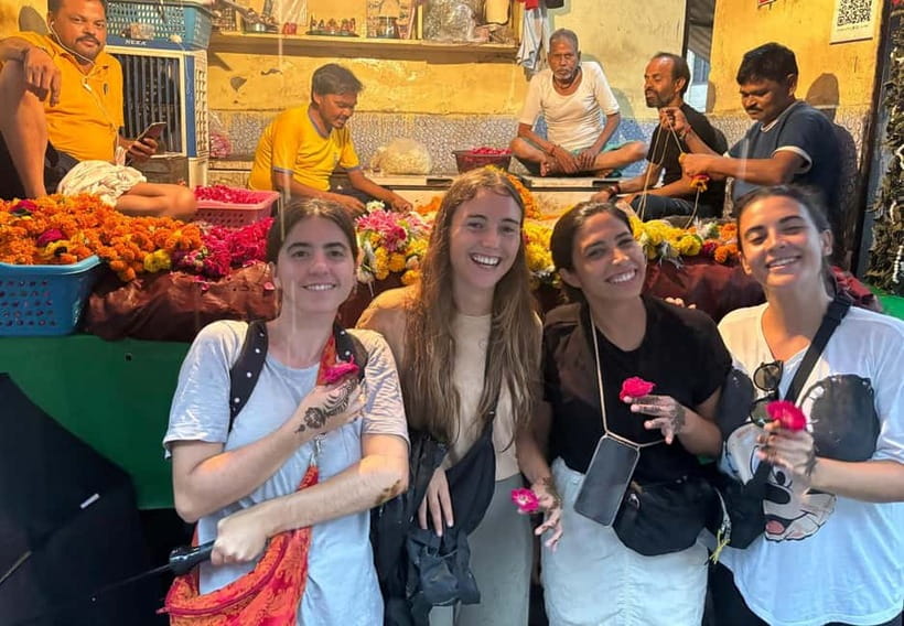 Agra: Street Food Walking Tour, Spice Market, & Tuk-tuk Ride - The tuk-tuk ride sets the tone