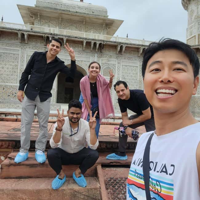 Agra: Taj Mahal, Agra Fort and Baby Taj Guided Tour By Car - Inside Agra Fort, the Mughal power center