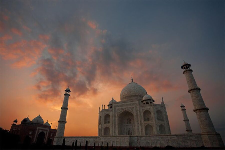 Agra: Taj Mahal Agra Full or Half Day Tour with Local Guide - Starting with pickup in Agra