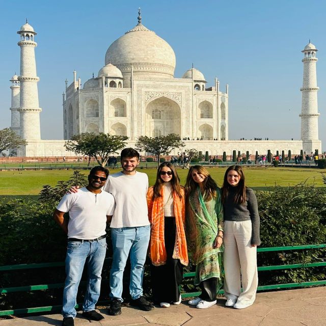 Agra: Taj Mahal and Mausoleum Guided Tour with Skip-the-Line - The optional Agra Fort addition