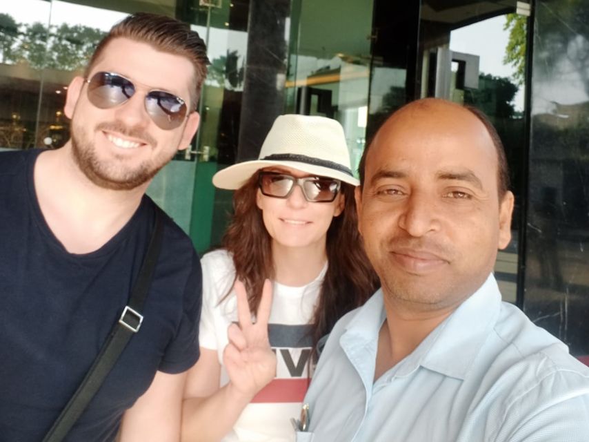 Agra: Taj Mahal Entry Tickets with optional Licensed Guide - Meeting at the Taj Mahal, not at your hotel