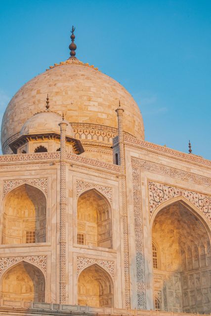 Agra: Taj Mahal Express Entry Tickets - Meeting your guide and getting inside