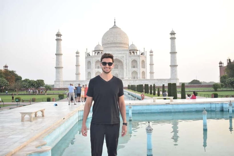 Agra: Taj Mahal Living History Private Experience - Lunch and the all-inclusive choice