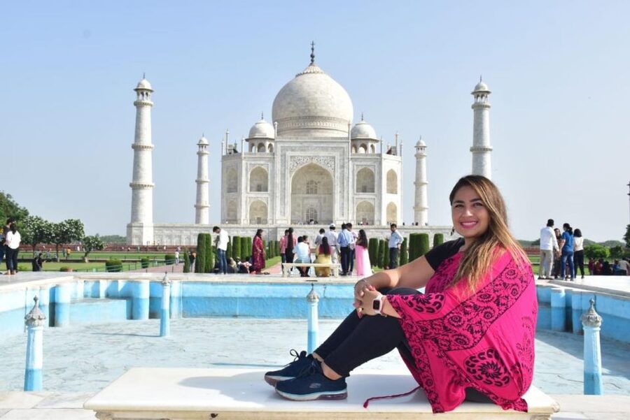Agra: Taj Mahal & Mausoleum Skip-the-Line Tour with Options - Entering the Taj Mahal without the long wait