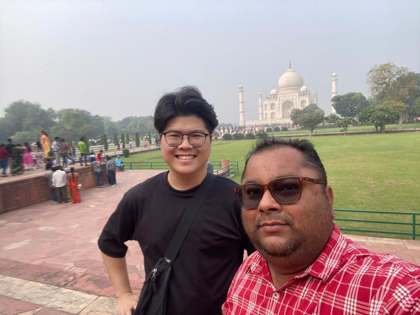 Agra : Taj Mahal & Mausoleum Tour With Skip-the-Line Entry - Photographing the marble from useful angles