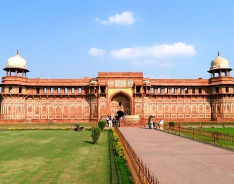 Agra: Taj Mahal Private Tour with Agra Fort & Fatehpur Sikri - Lunch with Mughlai and North Indian flavors