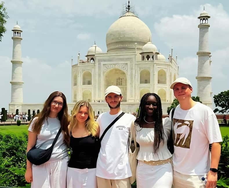 Agra: Taj Mahal Skip-the-Line & Guided Private 3 Hours Tour - A private start from your hotel, station, or airport
