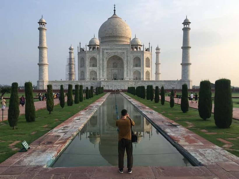 Agra: Taj Mahal Skip-the-Line & Guided Private 3 Hours Tour - The guides make the difference
