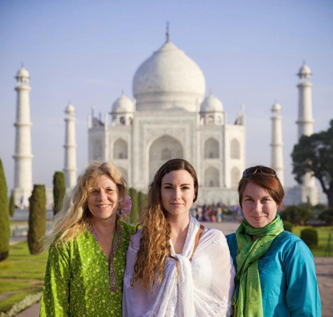 Agra: Taj Mahal Skip-the-Line & Guided Private 3 Hours Tour - Getting through the Taj Mahal entrance