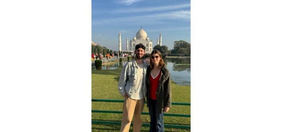 Agra:Taj Mahal Skip-The-Line Guided Tour with Breakfast - Why skip-the-line entry matters at the Taj Mahal