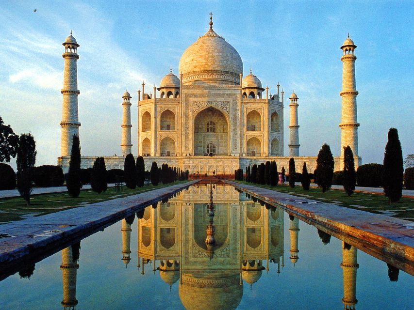 Agra:Taj Mahal Skip-The-Line Guided Tour with Breakfast - What the guides add to the visit