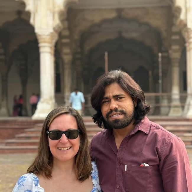 Agra : Taj Mahal tour with guide - Entering the Taj Mahal with less waiting