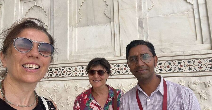 Agra: Tajmahal and Agra fort Entry tickets with Tour Guide - The $38 price and what you receive