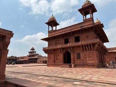 Agra to/from Jaipur with Chandboari Stepwell & Sikri Visits