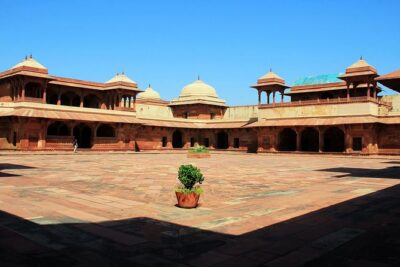 Agra To Jaipur Drop Via Fatehpur Sikri & Chand Baori, Step Well