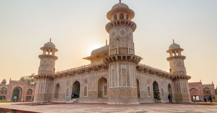 All Inclusive Private Taj Mahal Luxury Tour from Delhi - Key points at a glance