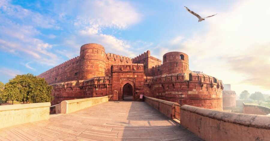 All Inclusive Private Taj Mahal Luxury Tour from Delhi - Lunch in Agra and the meaning of all-inclusive