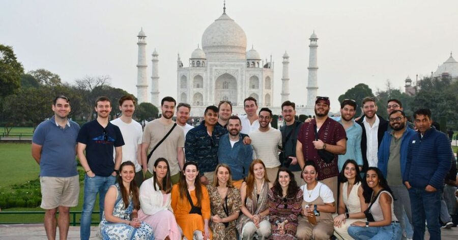 All Inclusive Private Taj Mahal Luxury Tour from Delhi - The Delhi to Agra drive and early pickup