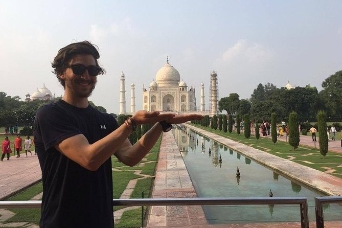 Approved Tour Guide in Agra for Full Day Sightseeing - The Taj Mahal, two hours with the monument